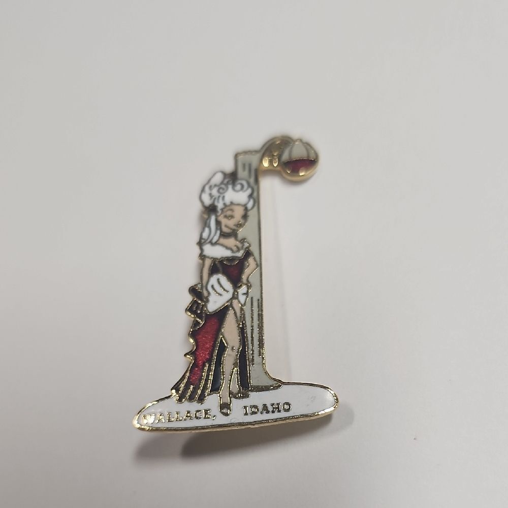 Vintage Wallace Idaho Red Light Street Lamppost Lady Enamel Lapel Pin Souvenir